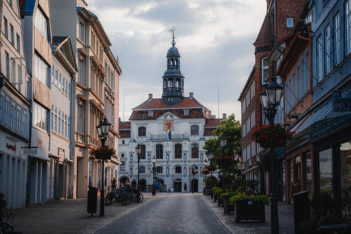 Rathaus in Lüneburger Altstadt in der Nähe von Stover Strand Camping